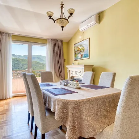 Danigo Apartament Budva