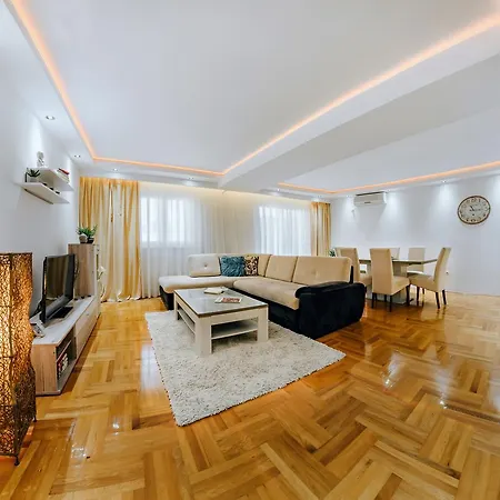 Apartament Danigo *